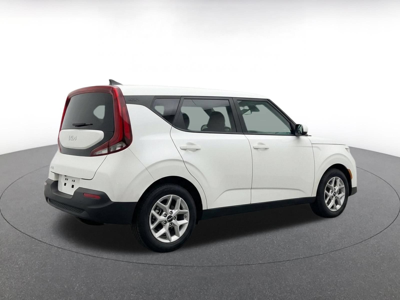 Thumbnail: 2025 Kia Soul - 10