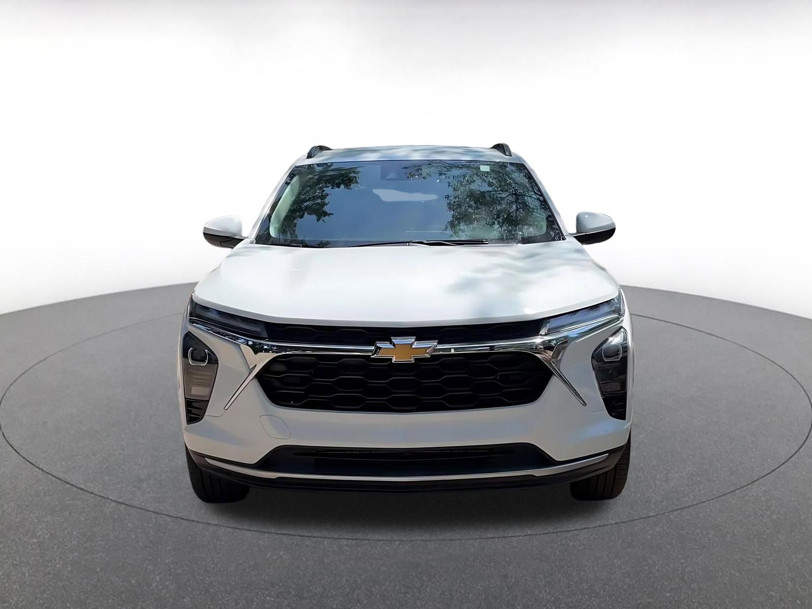 Thumbnail: 2025 Chevrolet Trax - 4