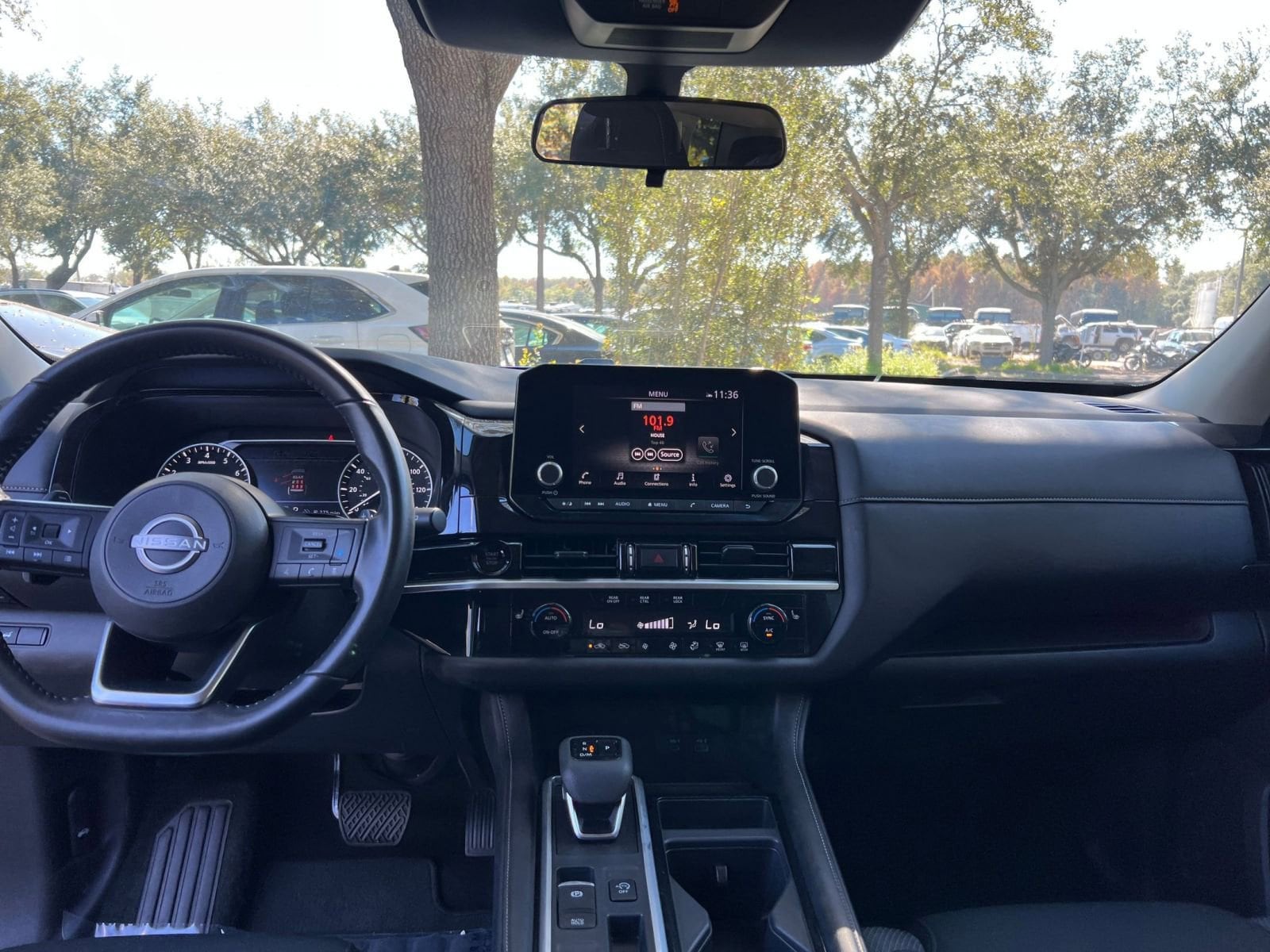 Thumbnail: 2025 Nissan Pathfinder - 27