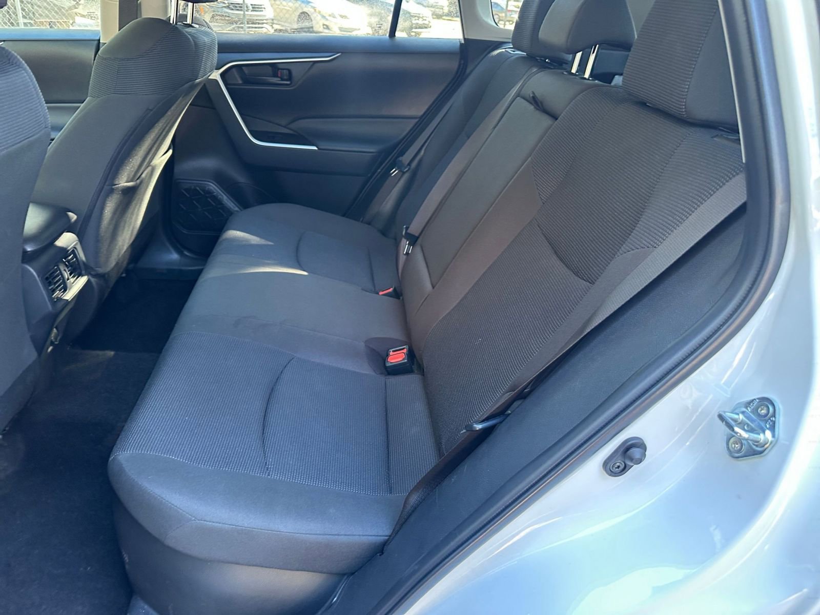 Thumbnail: 2025 Toyota RAV4 - 31