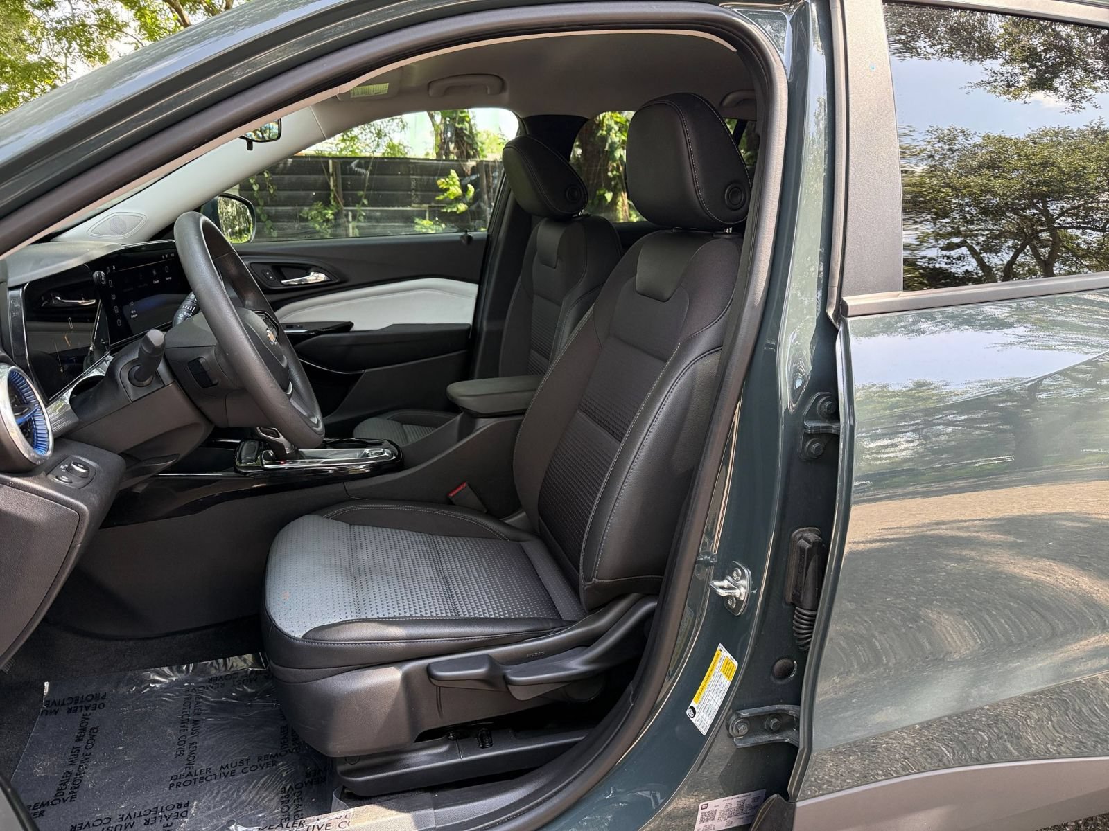 Thumbnail: 2025 Chevrolet Trax - 33