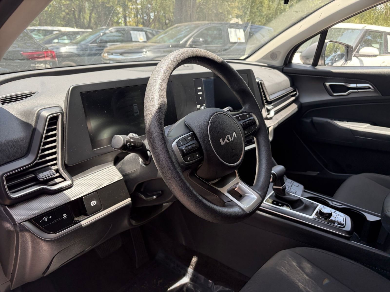 Thumbnail: 2025 Kia Sportage - 32