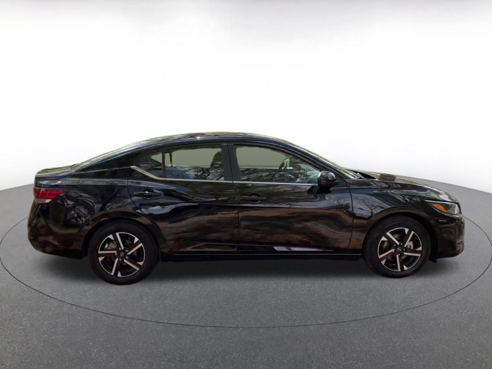 Thumbnail: 2025 Nissan Sentra - 16