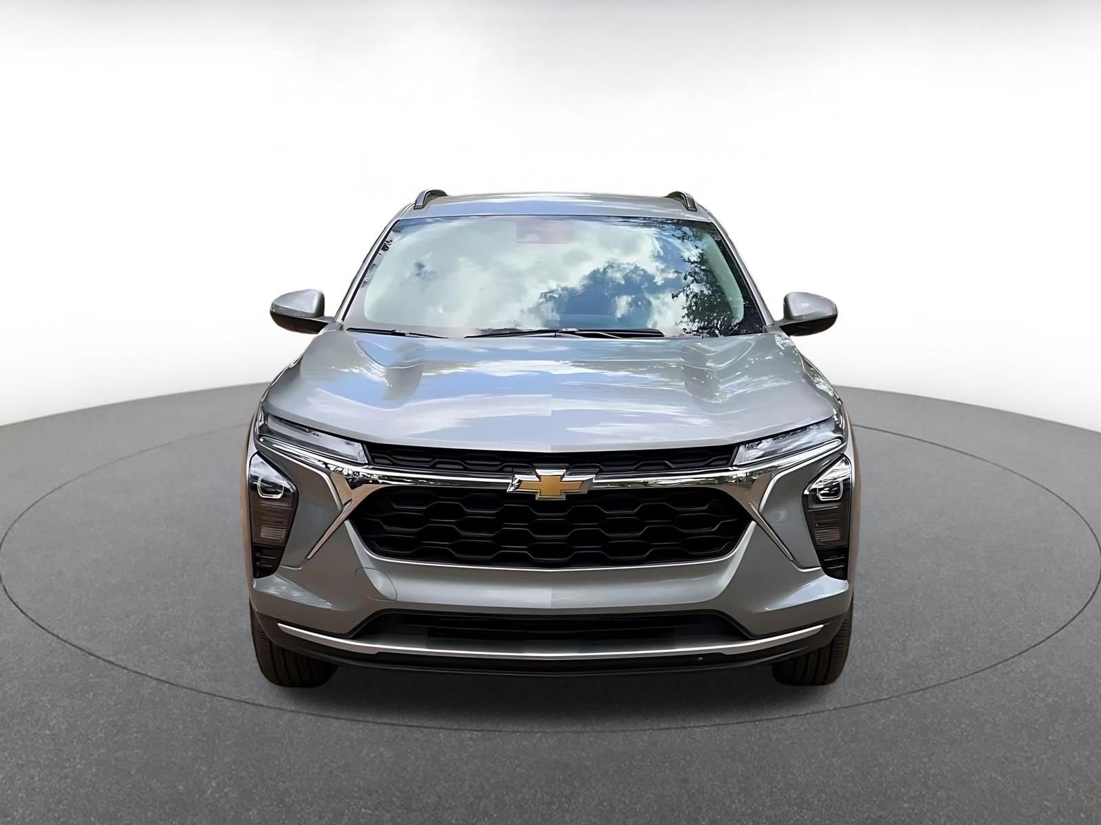 Thumbnail: 2025 Chevrolet Trax - 4