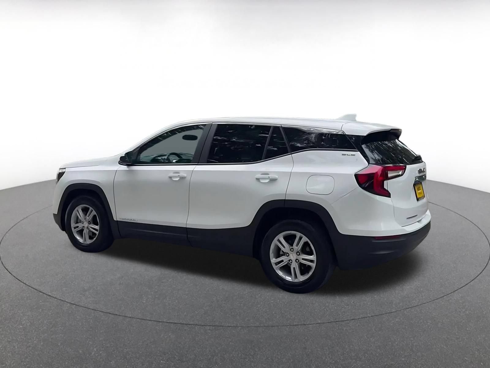 Thumbnail: 2024 GMC Terrain - 10