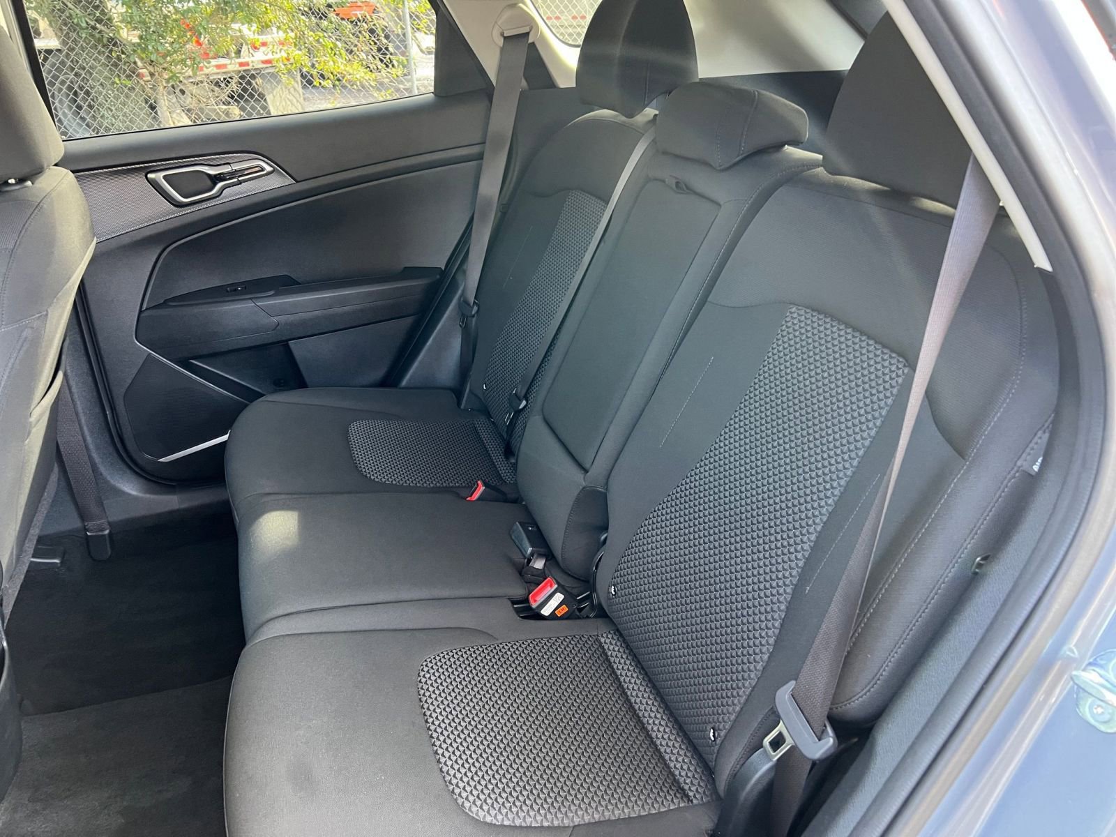 Thumbnail: 2025 Kia Sportage - 32