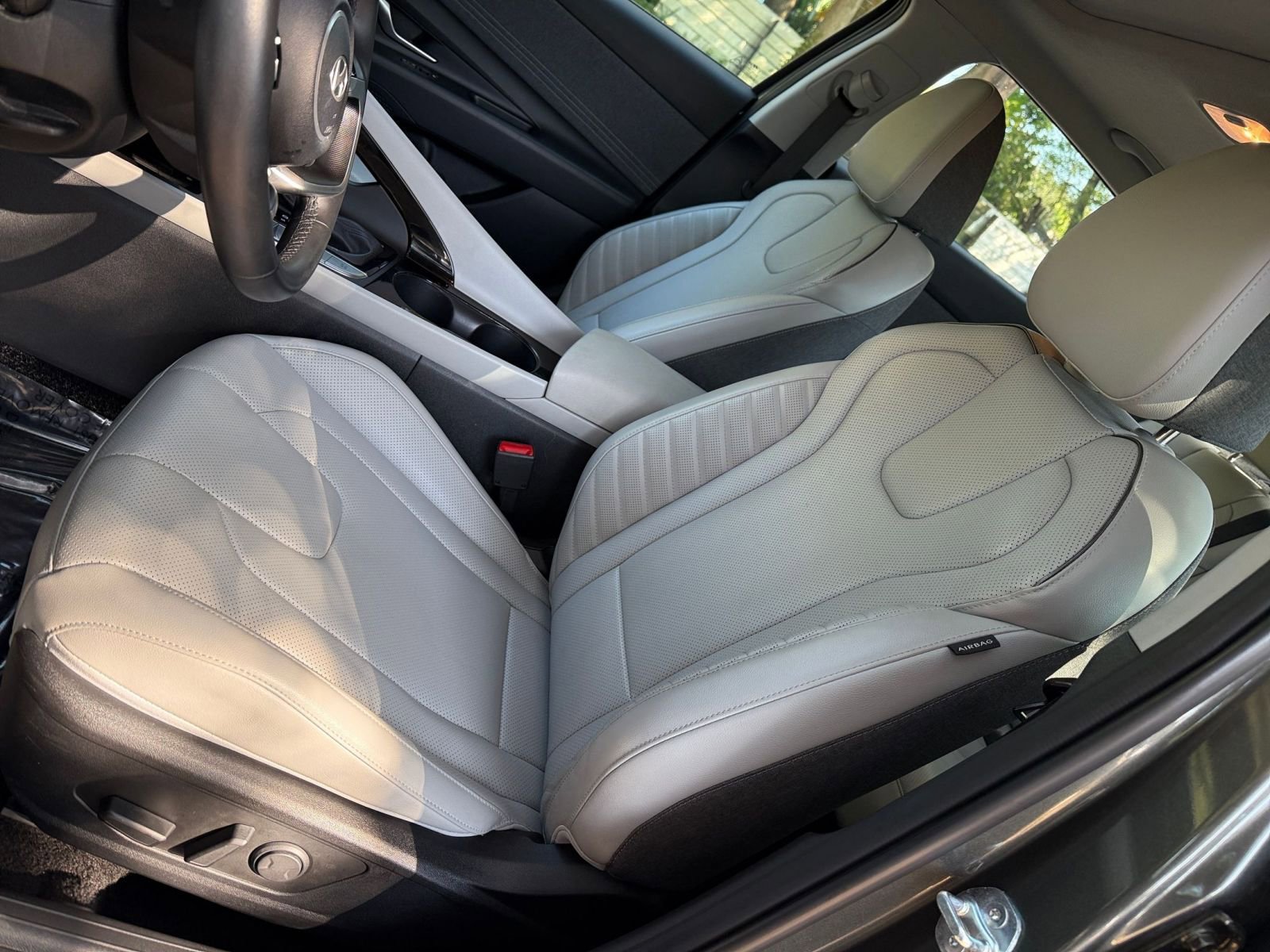 Thumbnail: 2025 Hyundai Elantra - 21