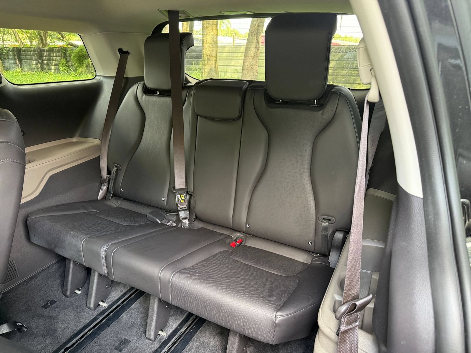 Thumbnail: 2026 Kia Carnival - 28