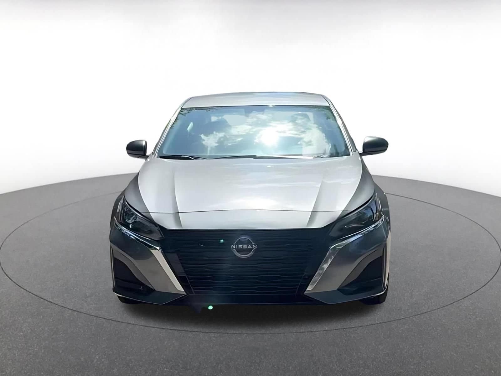 Thumbnail: 2025 Nissan Altima - 4