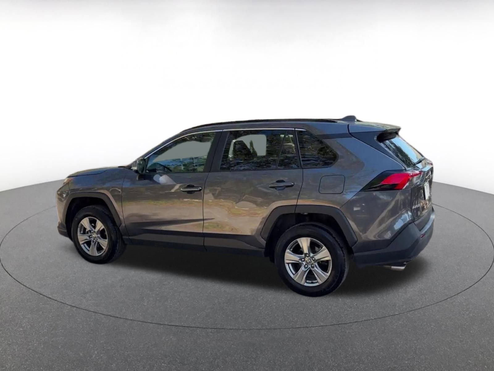 Thumbnail: 2025 Toyota RAV4 - 10