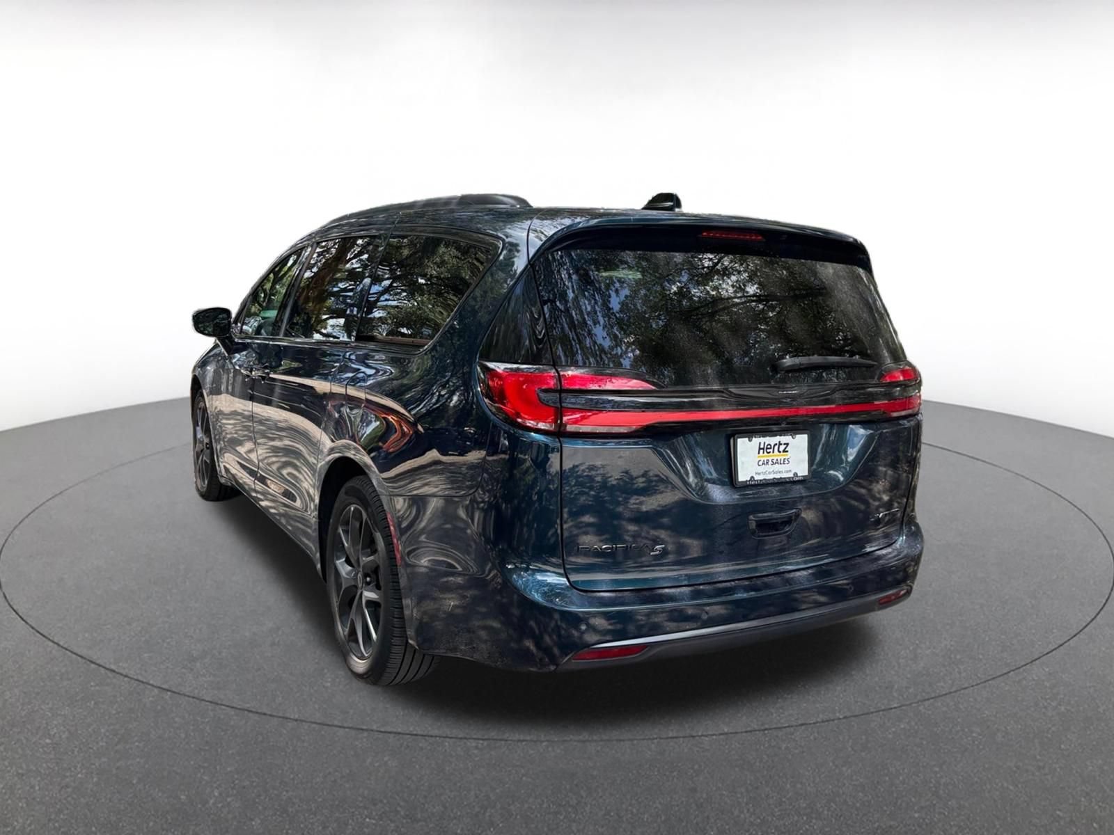 Thumbnail: 2025 Chrysler Pacifica - 5