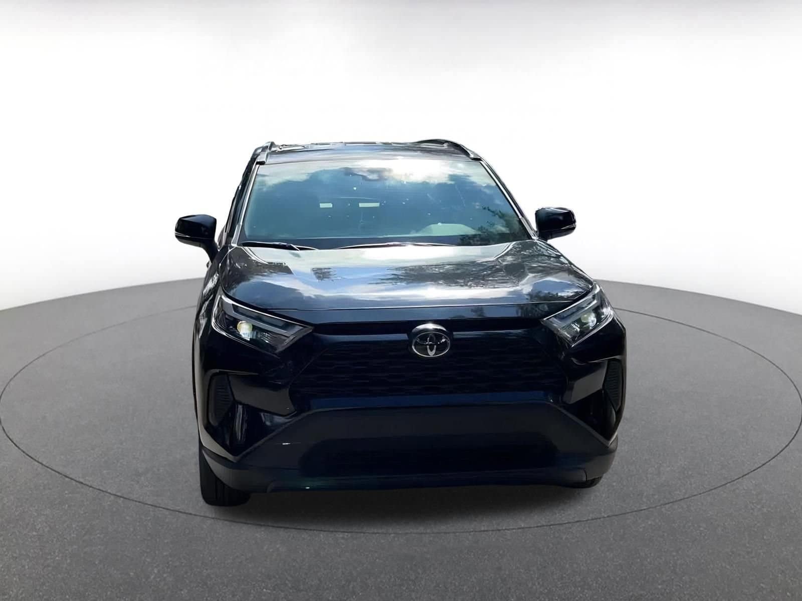 Thumbnail: 2025 Toyota RAV4 - 4