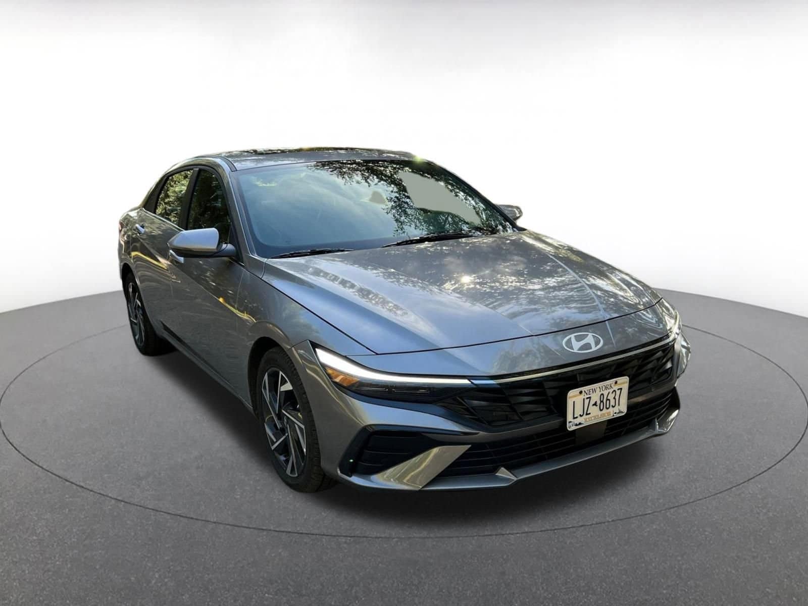 Thumbnail: 2025 Hyundai Elantra - 1