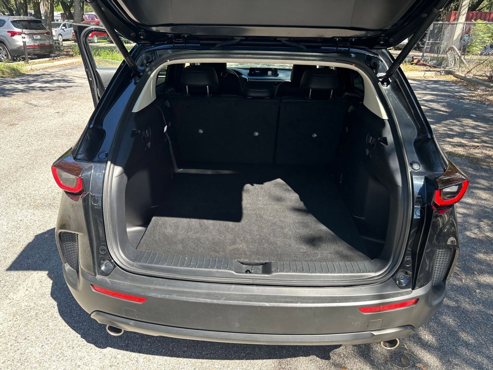 Thumbnail: 2025 Mazda CX-50 - 24