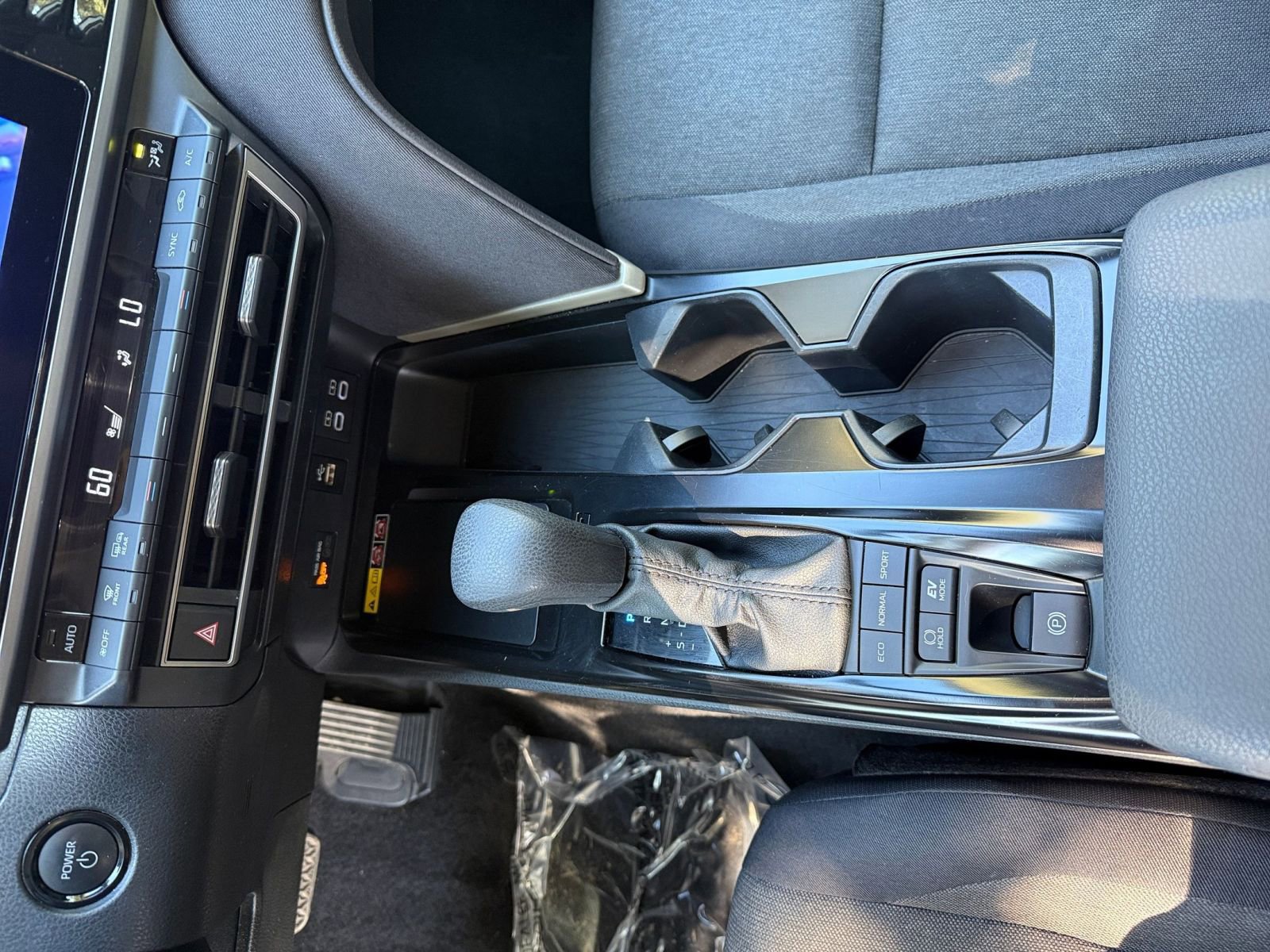 Thumbnail: 2025 Toyota Camry - 35