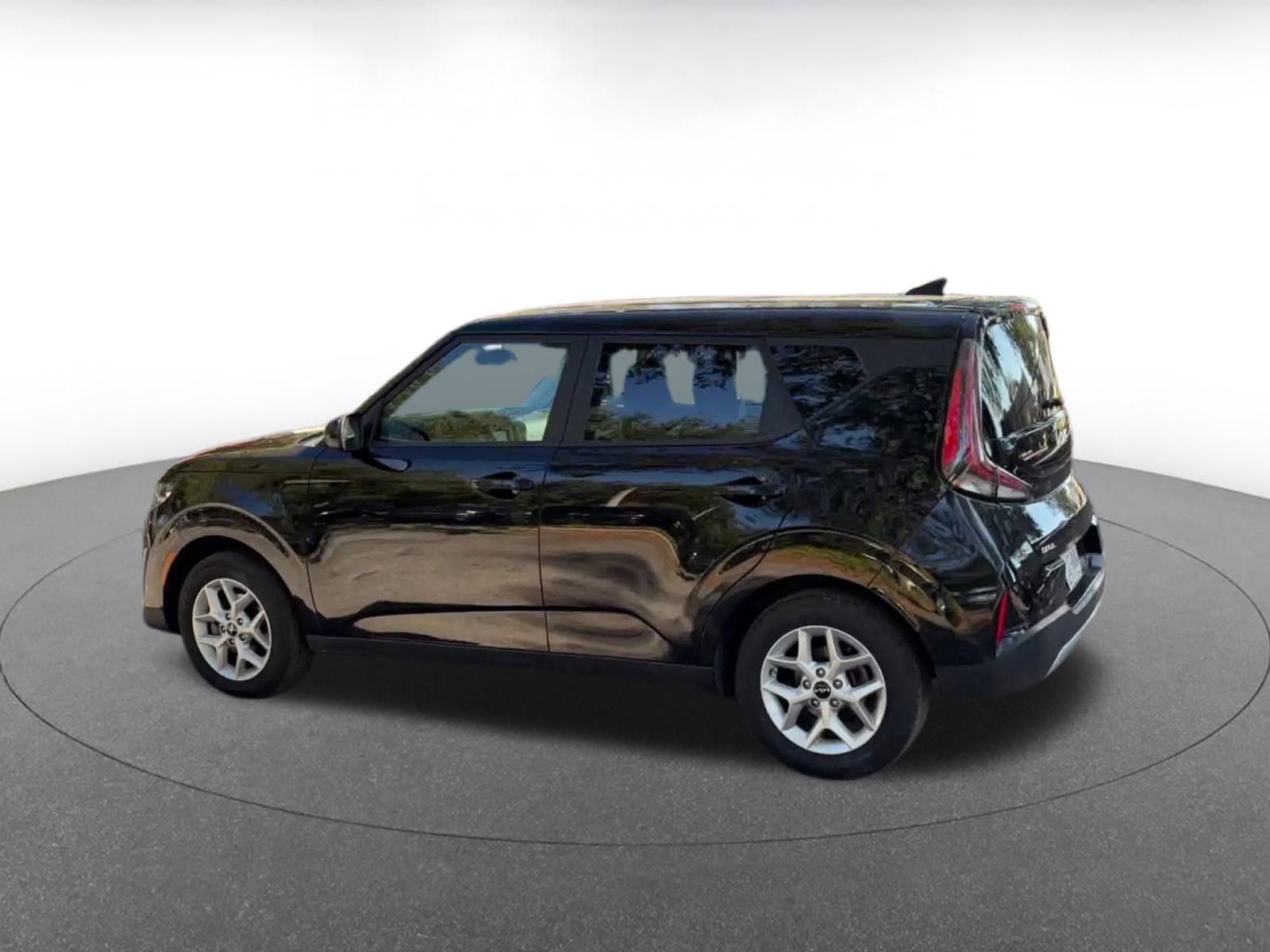 Thumbnail: 2025 Kia Soul - 10