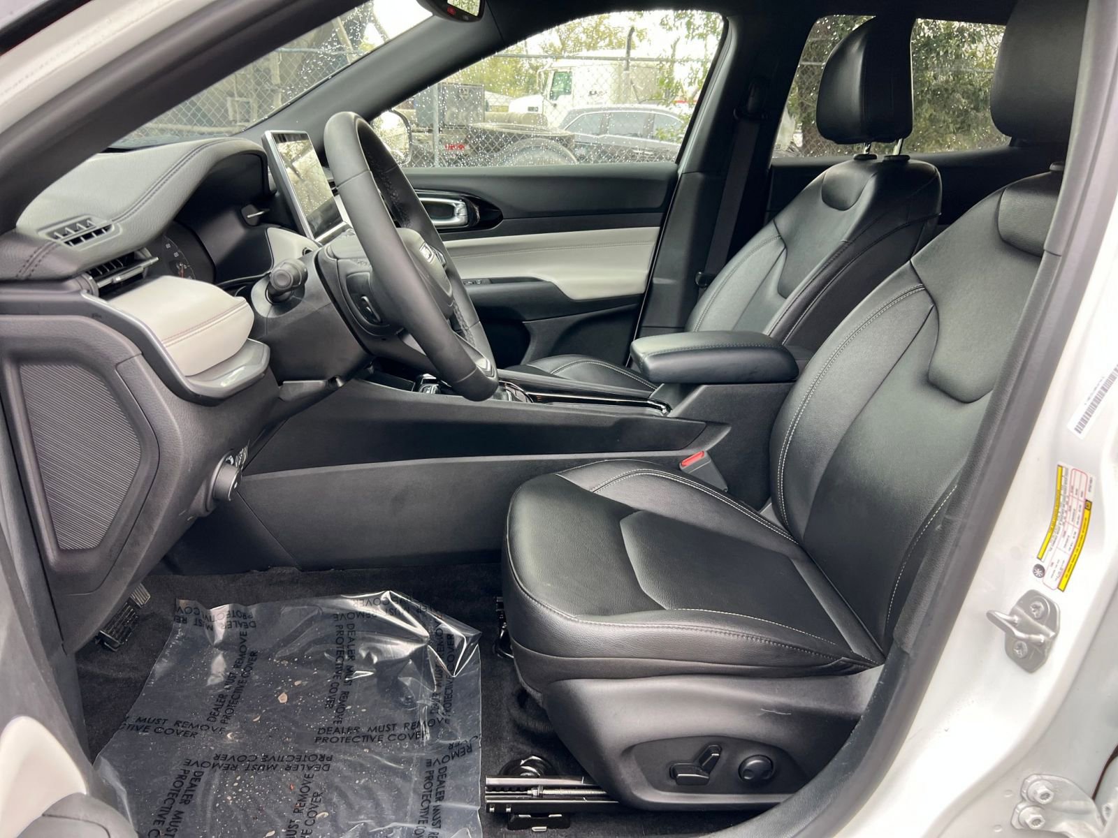 Thumbnail: 2025 Jeep Compass - 22