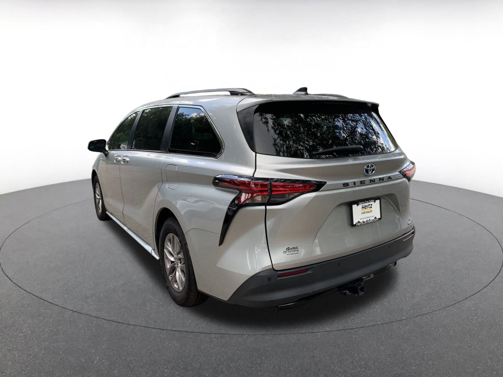 Thumbnail: 2022 Toyota Sienna - 5