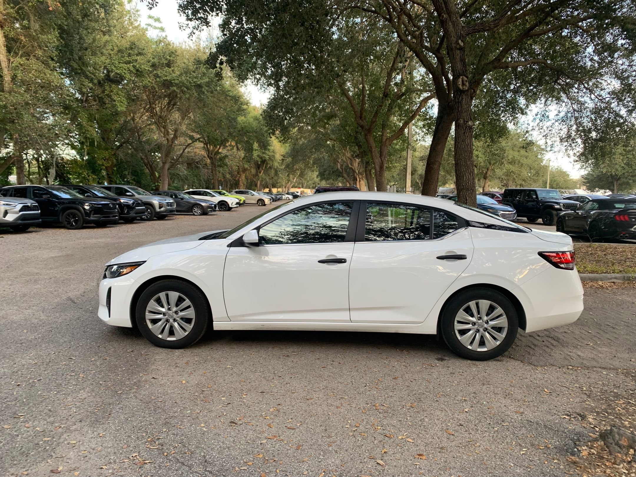 Thumbnail: 2025 Nissan Sentra - 1