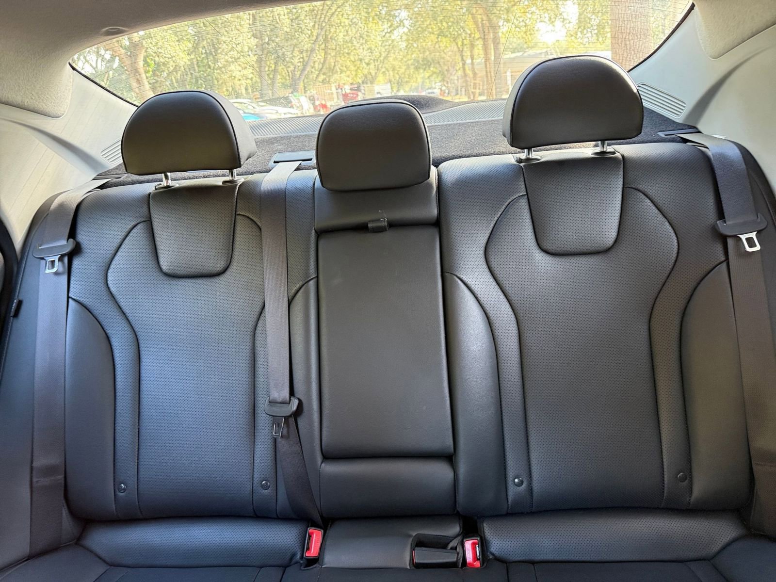 Thumbnail: 2025 Hyundai Elantra - 32