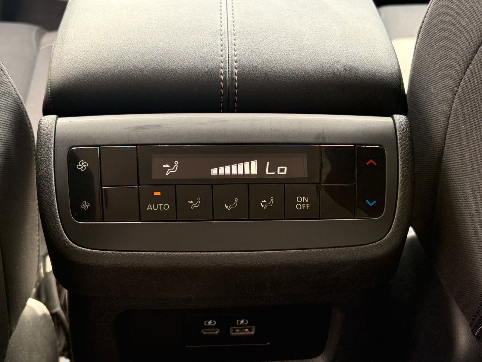 Thumbnail: 2025 Nissan Pathfinder - 25