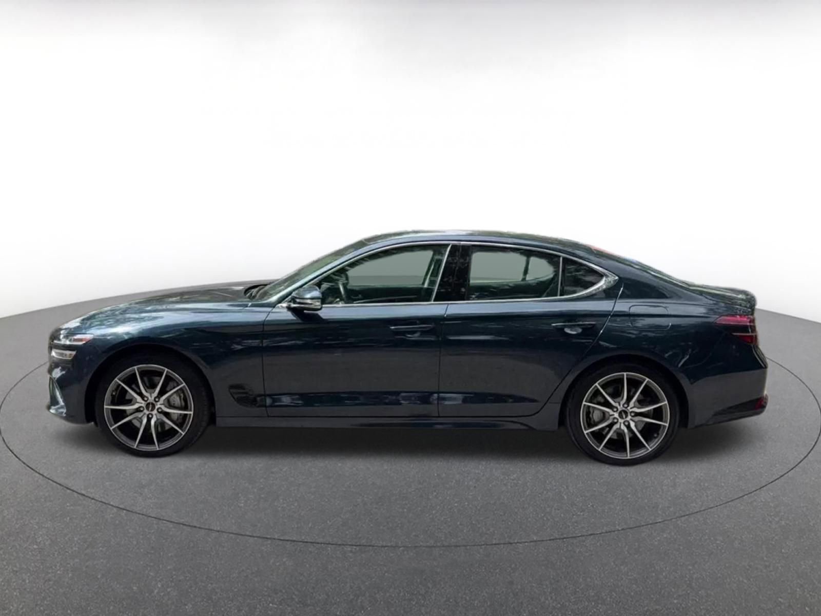 Thumbnail: 2025 Genesis G70 - 9
