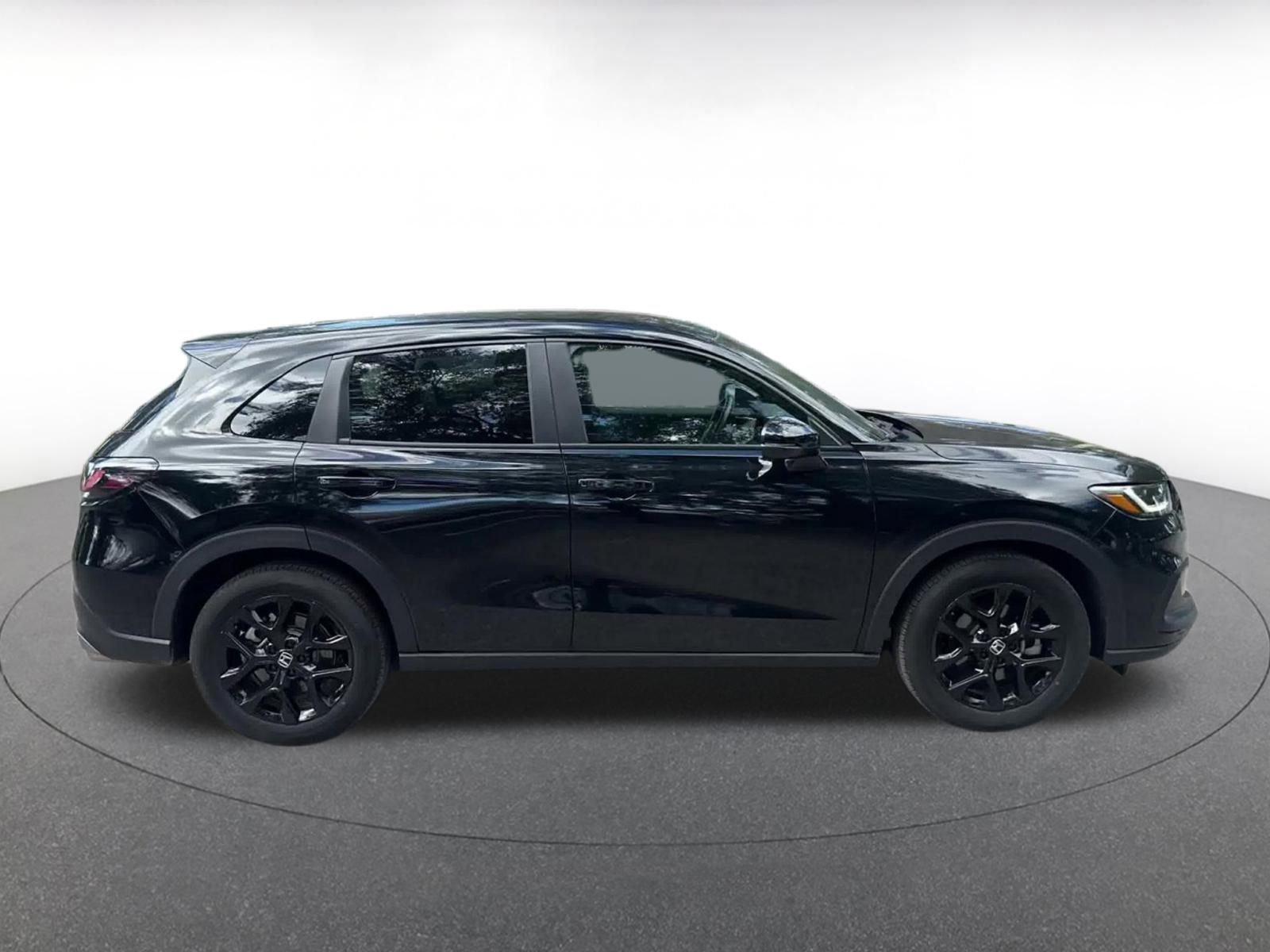 Thumbnail: 2025 Honda HR-V - 16