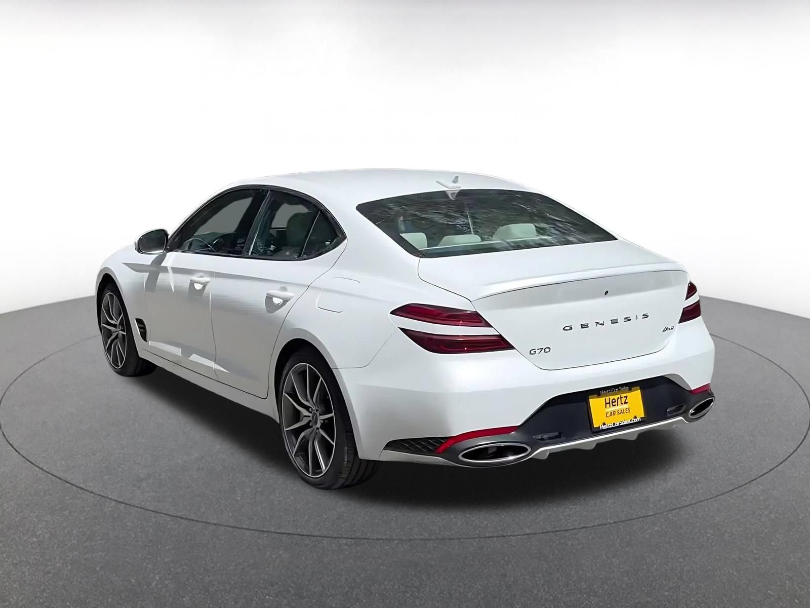 Thumbnail: 2025 Genesis G70 - 10