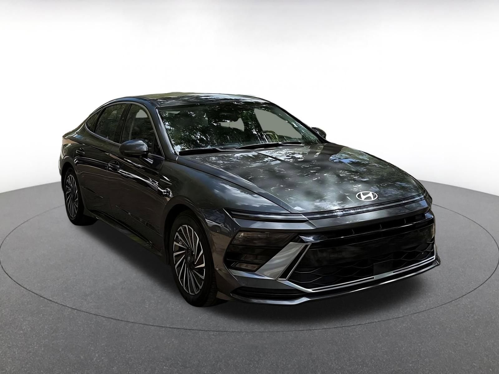 Thumbnail: 2025 Hyundai Sonata - 1