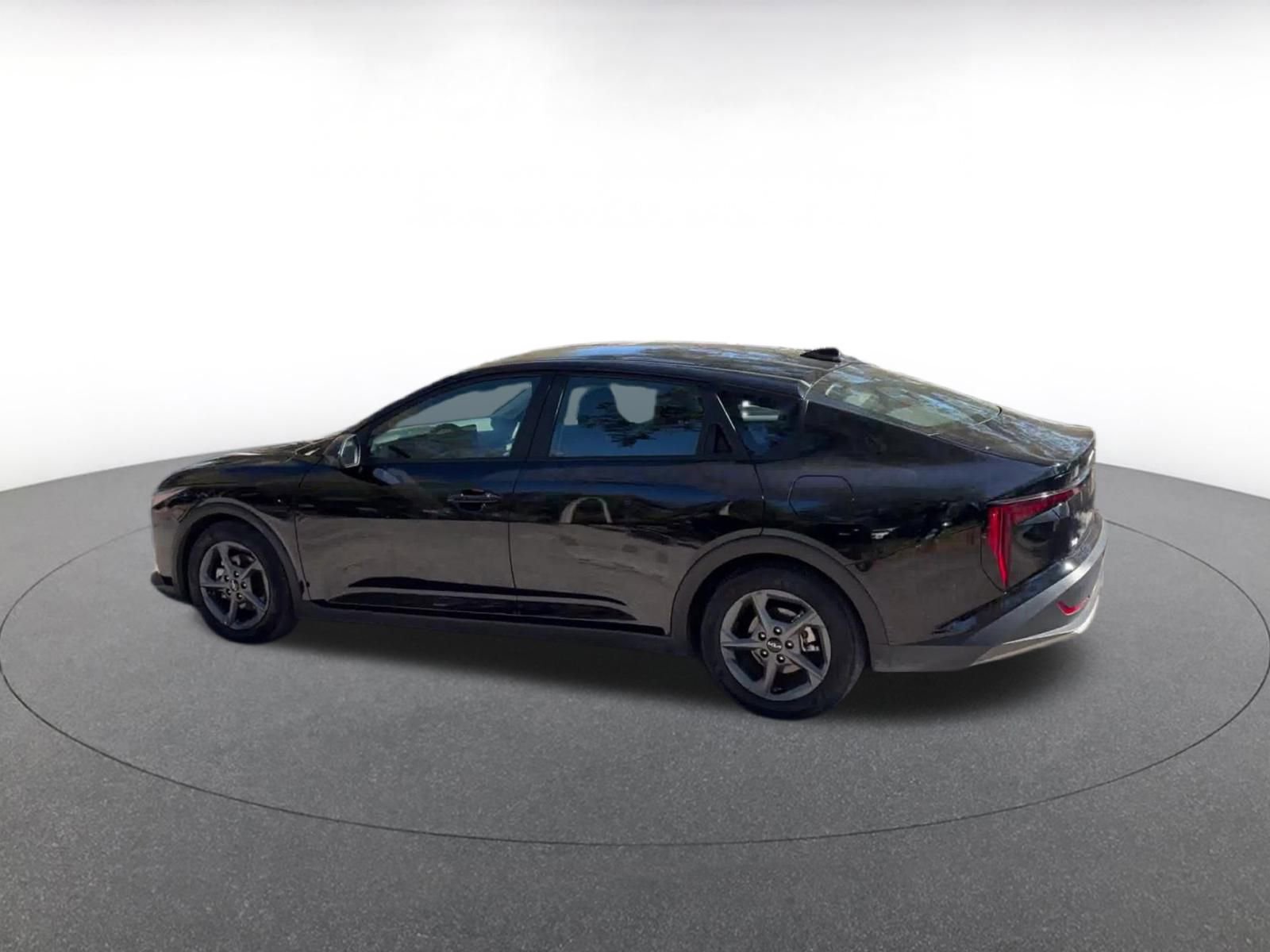 Thumbnail: 2025 Kia K4 - 10