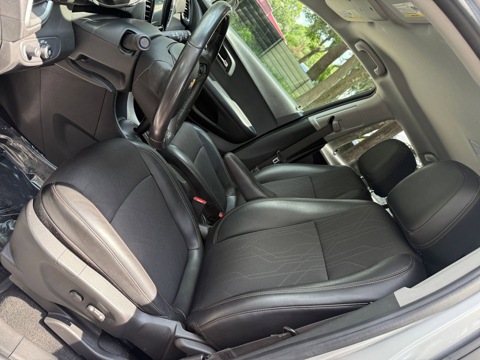 Thumbnail: 2020 Chevrolet Trax - 21