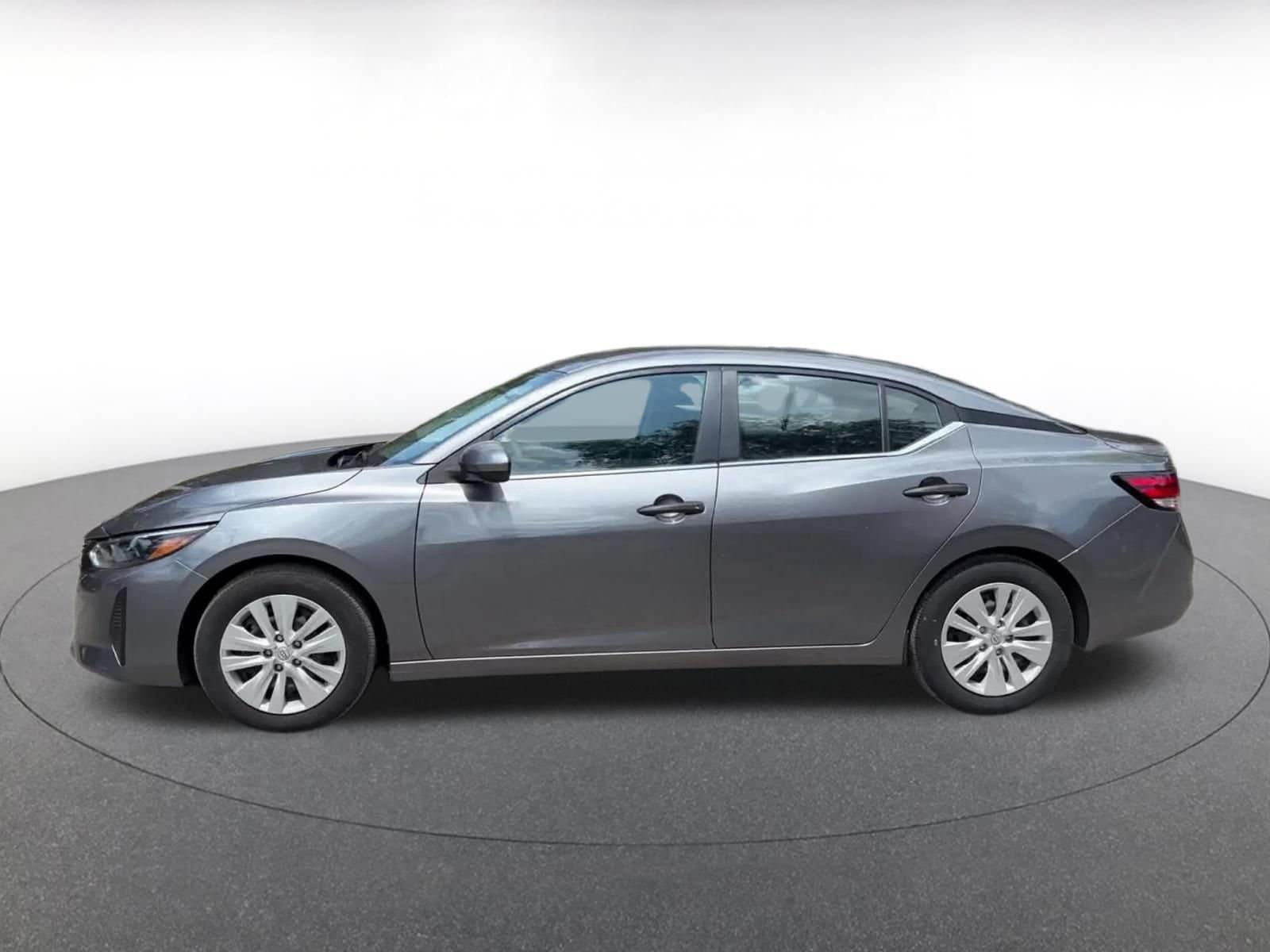 Thumbnail: 2025 Nissan Sentra - 9