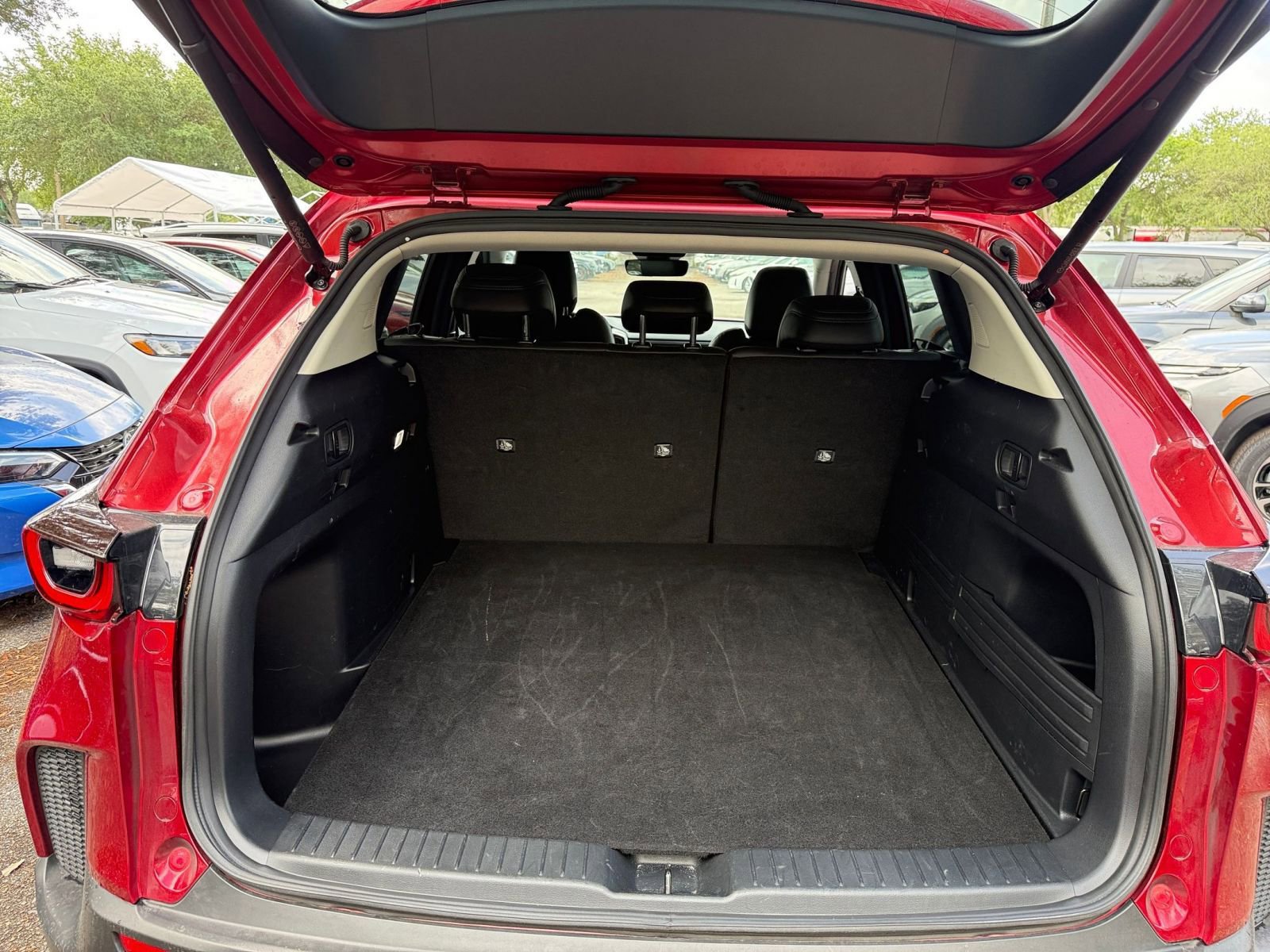 Thumbnail: 2025 Mazda CX-50 - 30