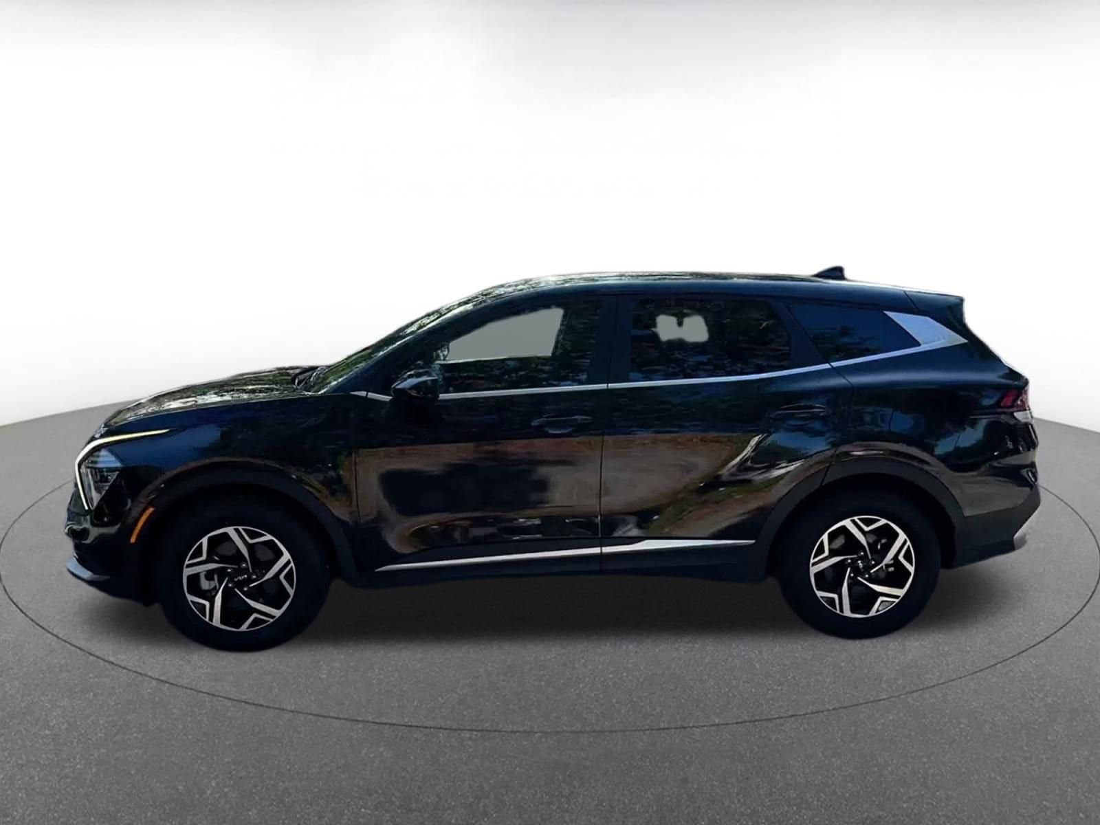 Thumbnail: 2024 Kia Sportage - 9