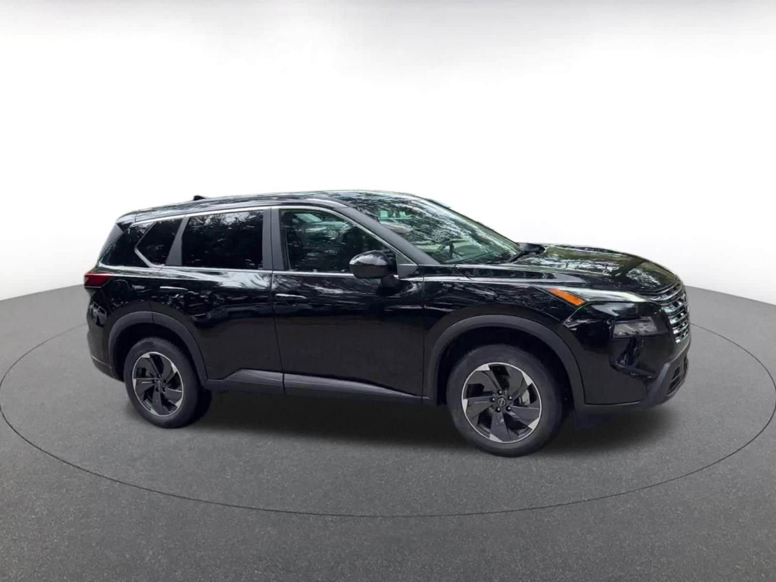 Thumbnail: 2025 Nissan Rogue - 2