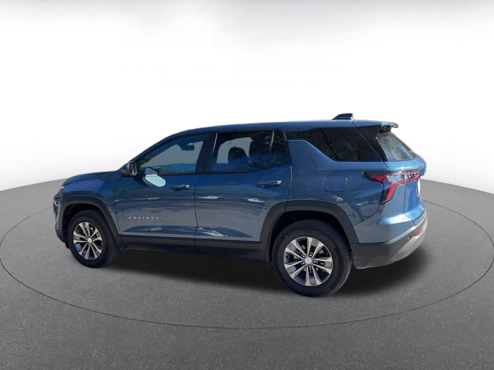 Thumbnail: 2025 Chevrolet Equinox - 10