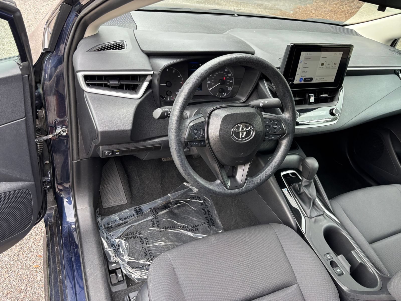 Thumbnail: 2025 Toyota Corolla - 32