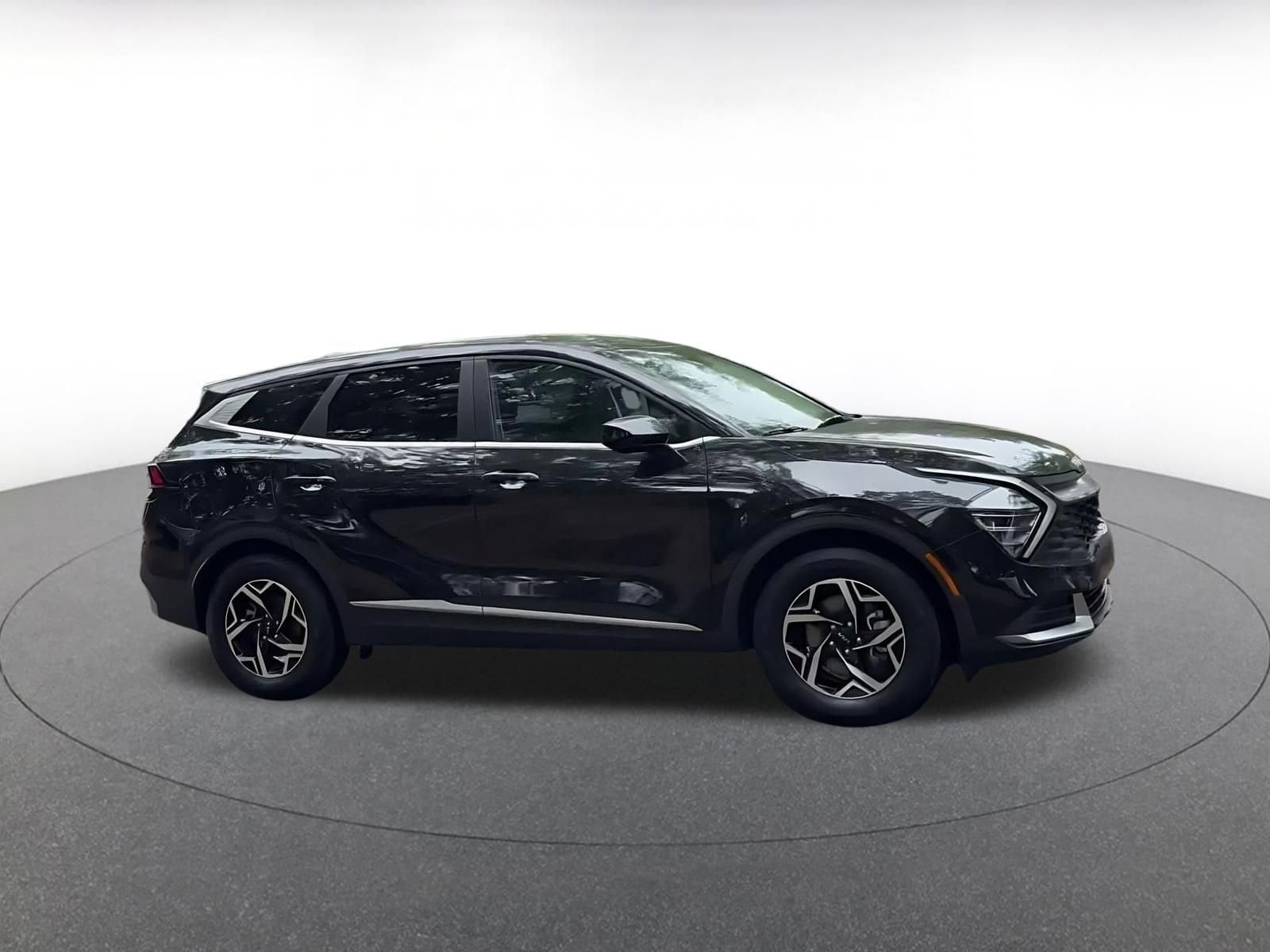 Thumbnail: 2025 Kia Sportage - 2
