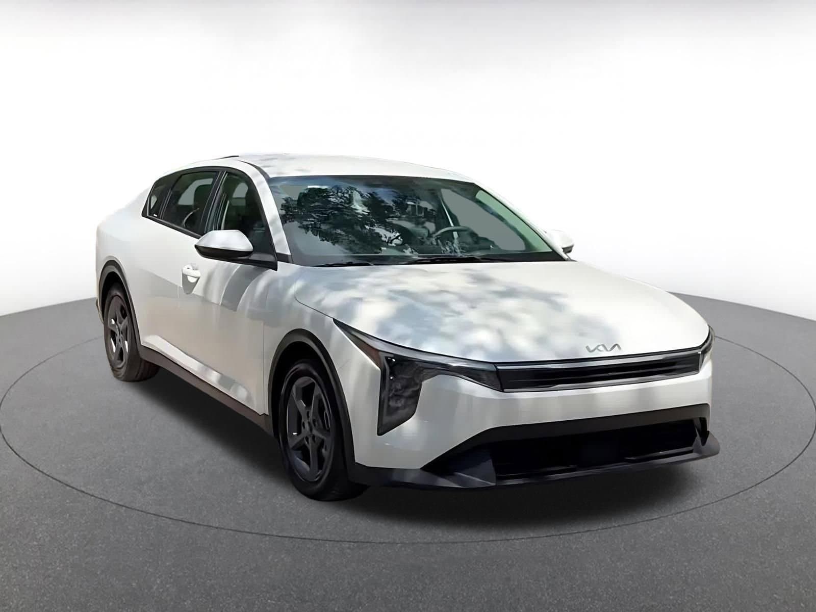 Thumbnail: 2025 Kia K4 - 3