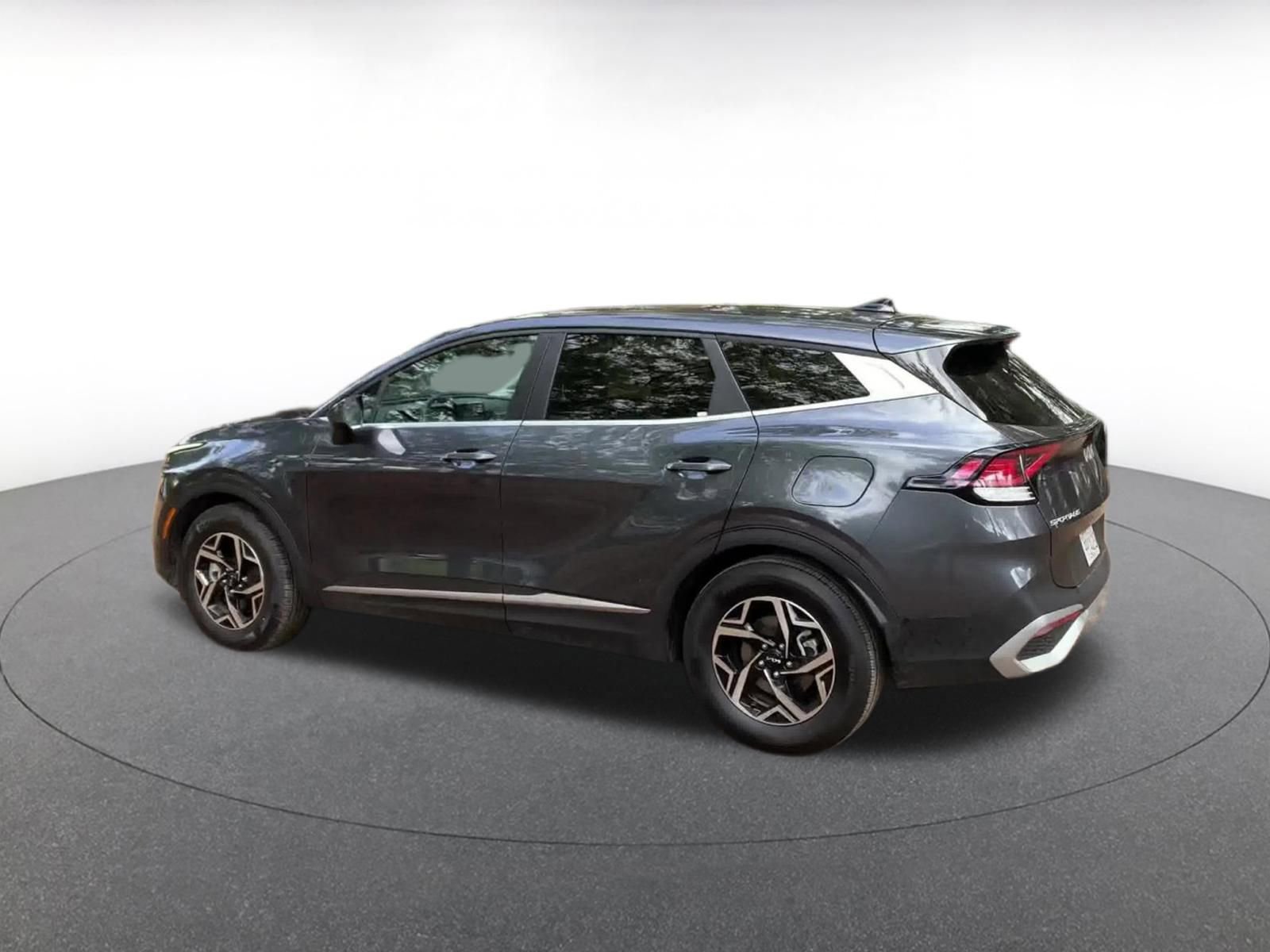 Thumbnail: 2025 Kia Sportage - 10