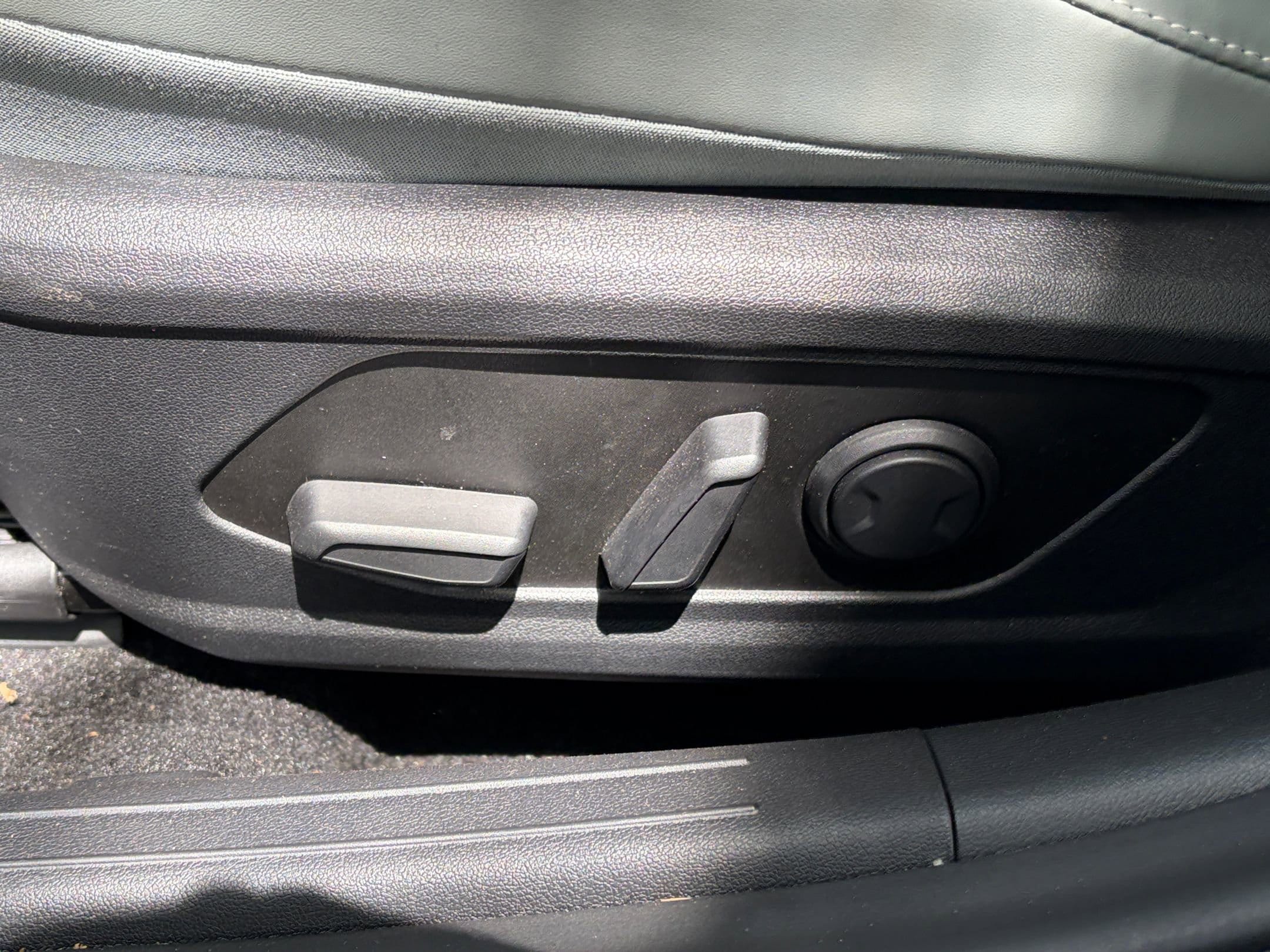 Thumbnail: 2025 Hyundai Elantra - 24