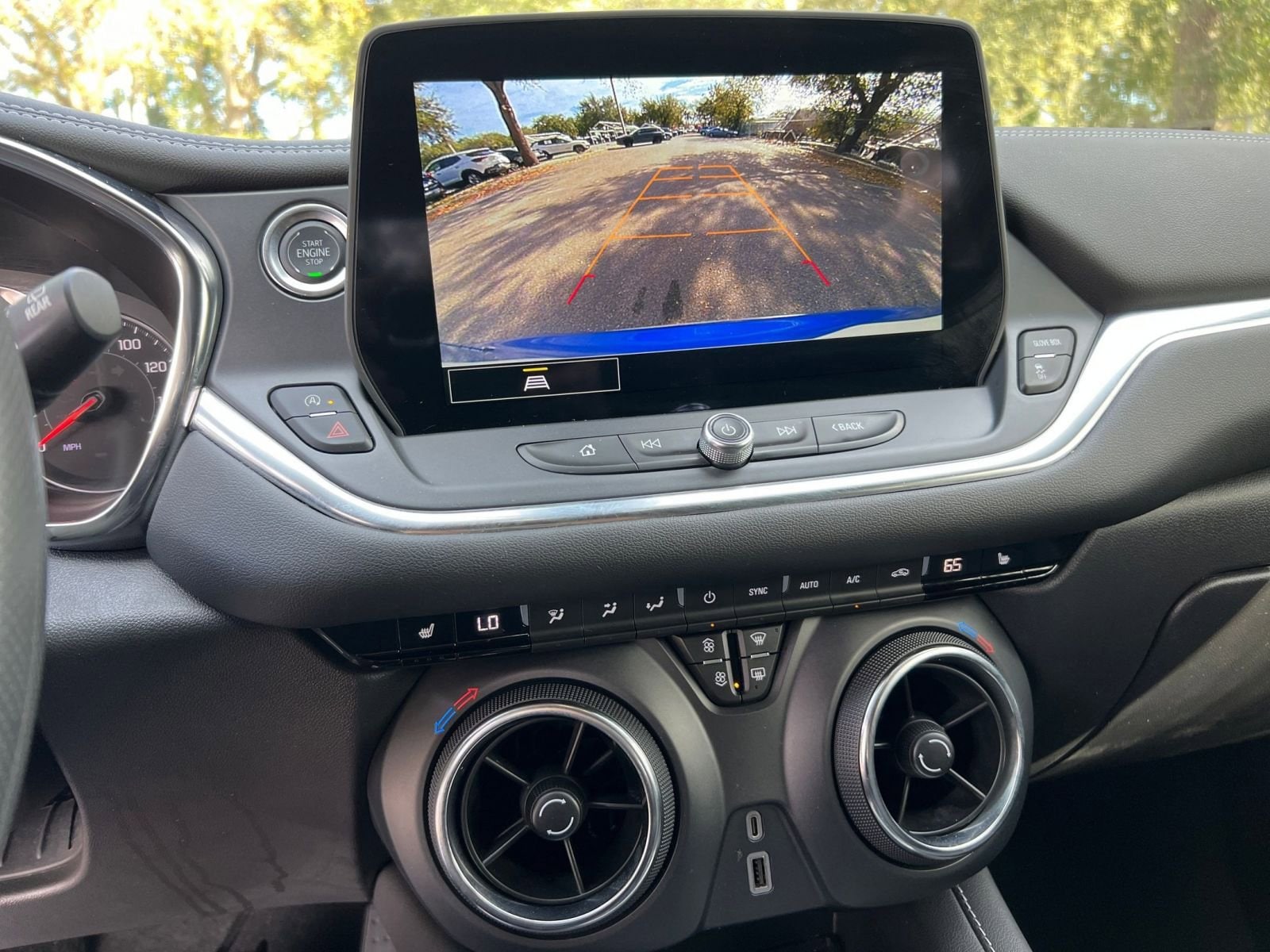 Thumbnail: 2025 Chevrolet Blazer - 21