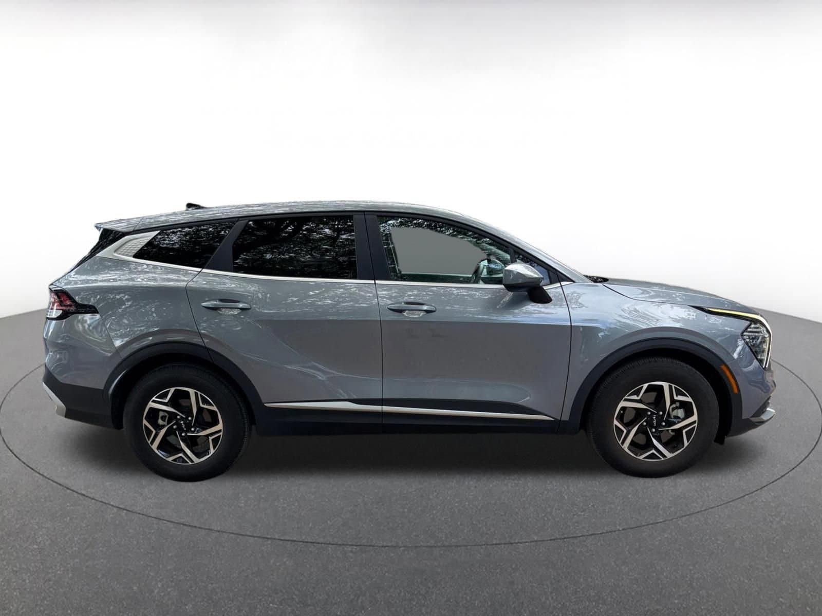 Thumbnail: 2025 Kia Sportage - 8