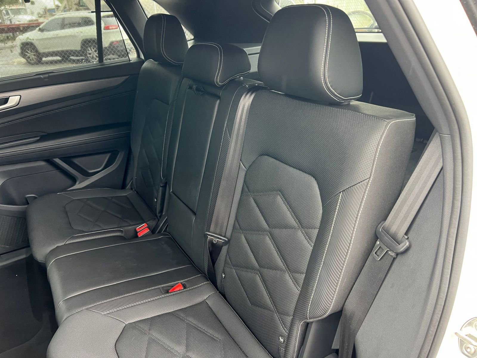 Thumbnail: 2025 Volkswagen Atlas - 33