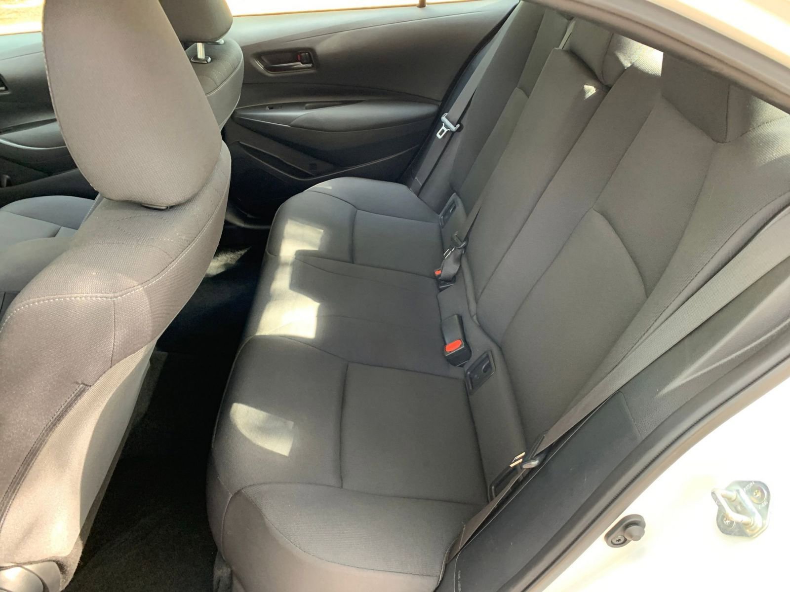 2023 Toyota Corolla LE 31