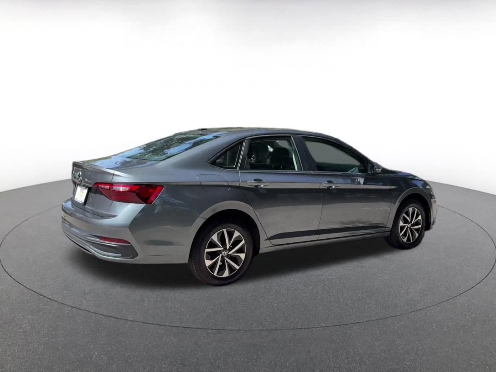 Thumbnail: 2024 Volkswagen Jetta - 13