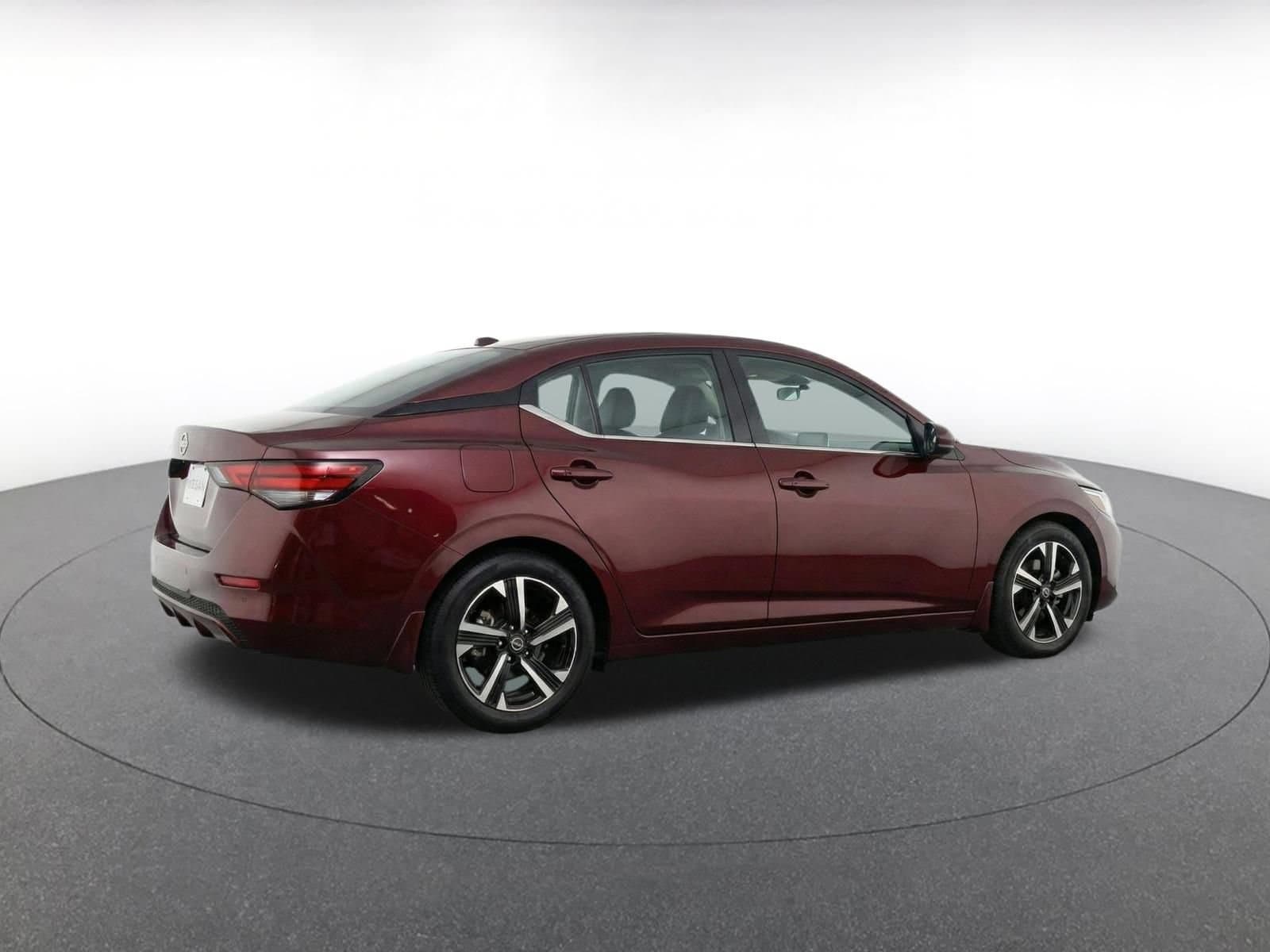 Thumbnail: 2025 Nissan Sentra - 9