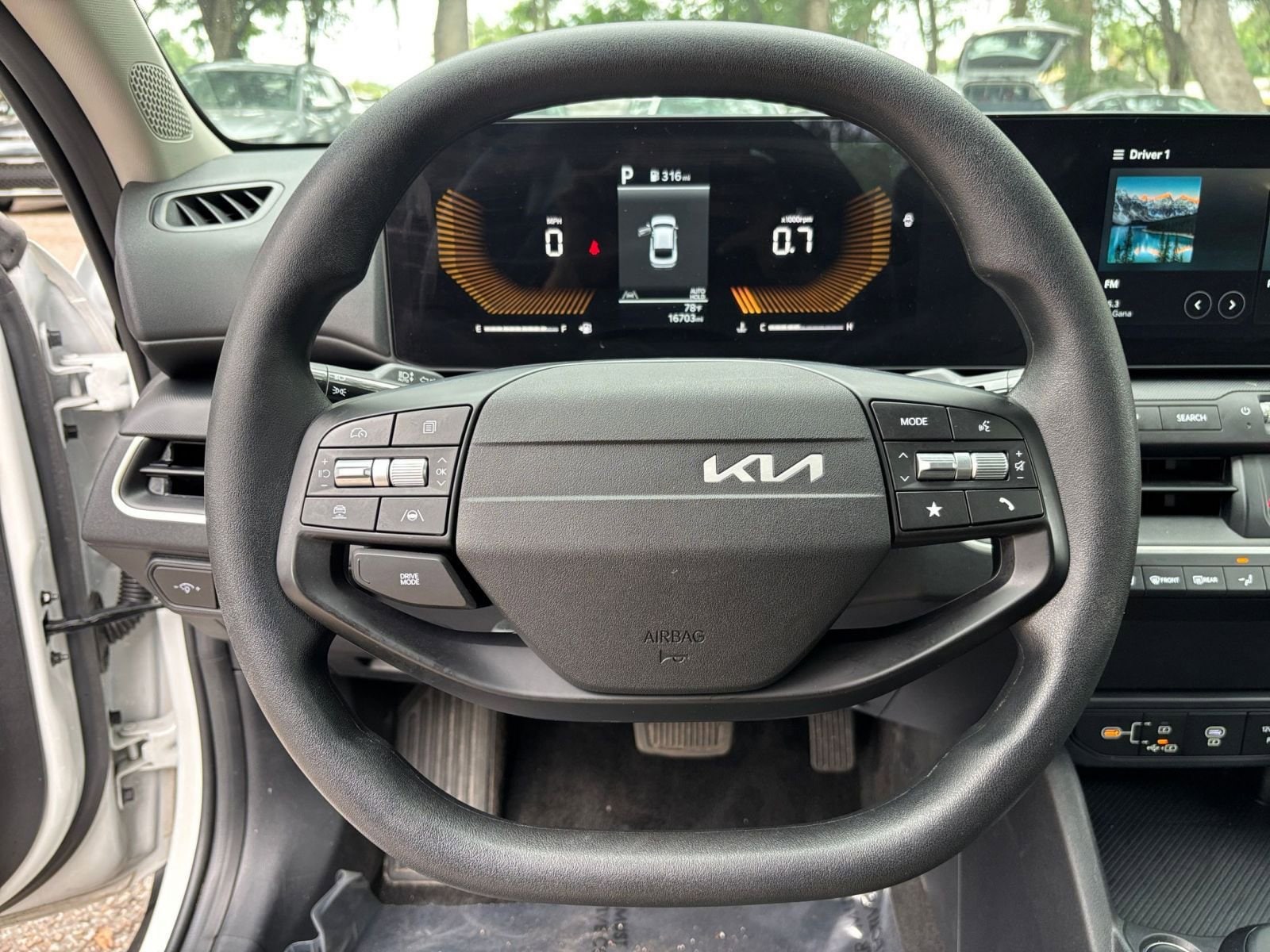 Thumbnail: 2025 Kia K4 - 27