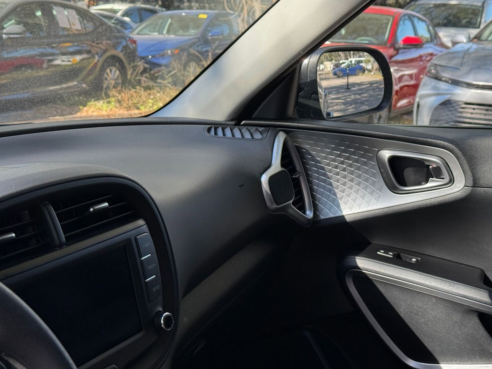 Thumbnail: 2025 Kia Soul - 30