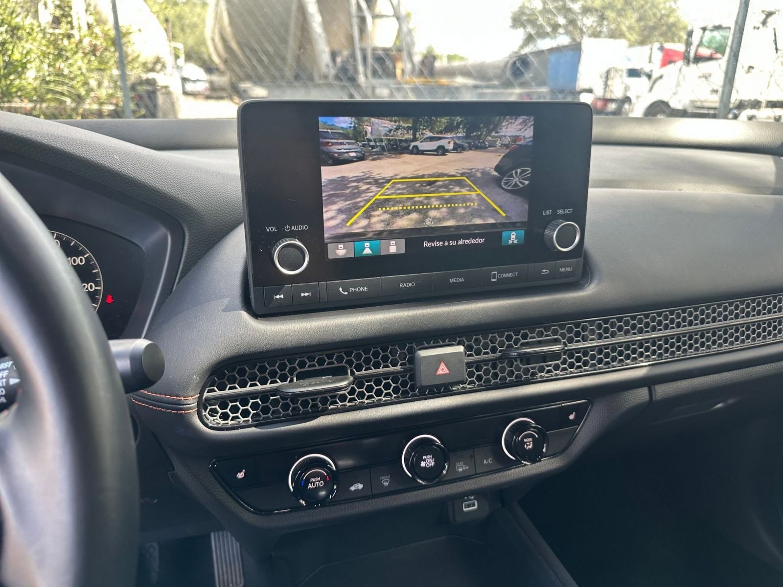 Thumbnail: 2025 Honda HR-V - 17